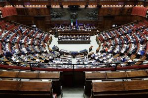 Chi sono i parlamentari "fannulloni" eletti nel Lazio. Uno di loro è assente il 99,8% delle volte