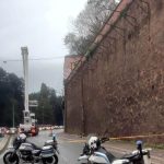 Muro Torto, strada chiusa: ci sono rami pericolanti da potare