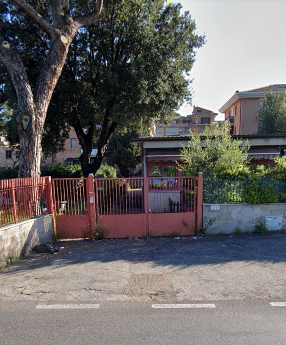 Chiusa per mancanza di iscrizioni, la scuola del Divino Amore cambia destinazione