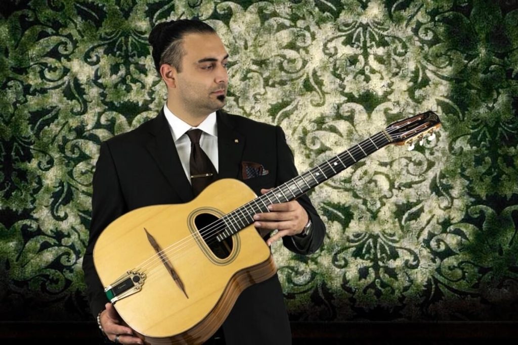 Cyranò Vatel Trio in concerto al Charity Café