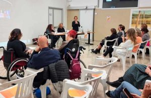 "Tienimi per mano": Disabilmentemamme e Asl 3 presentano il libro sul mondo delle madri disabili