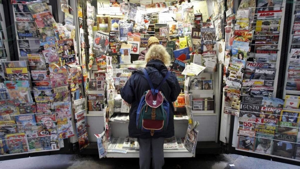 Edicole, Gualtieri ci ripensa: stop agli aumenti del canone di occupazione di suolo pubblico
