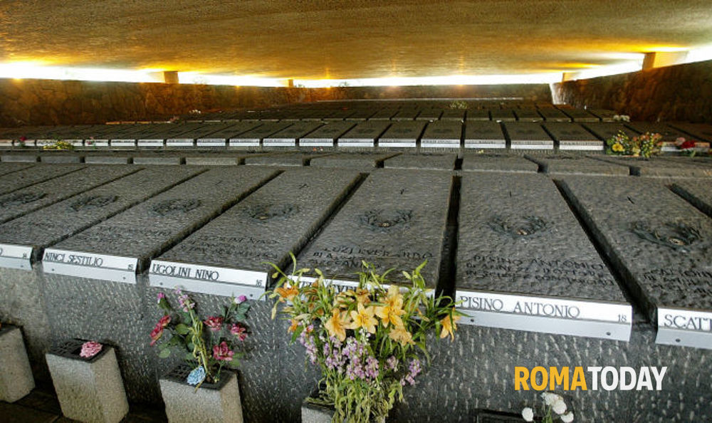 Fosse Ardeatine, 80 anni fa l’eccidio. Meloni: “È una delle ferite più profonde”