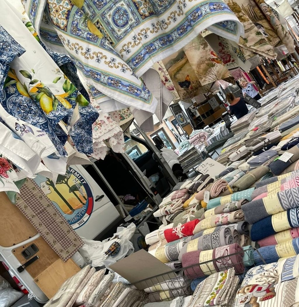 Gli Ambulanti di Forte dei Marmi a Guidonia Montecelio