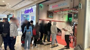 Roma Est, hamburger gratis per un anno ai primi 100 clienti. Premi polverizzati in venti minuti