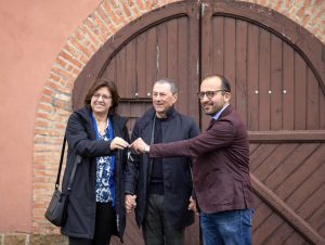 Consegnate le chiavi del casale inutilizzato: ospiterà un progetto “Dopo di noi”