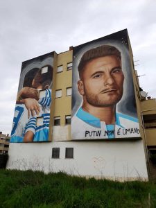 Imbrattato il murale di Jorit dedicato a Ciro Immobile con la scritta "Putin non è umano"