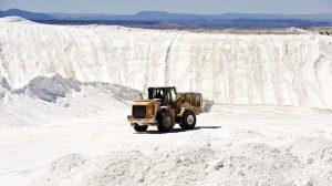 Le mani degli australiani sull’oro bianco di Roma. È caccia al litio