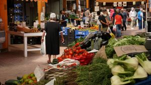 La start up romana che vuole salvare mercati e negozi di quartiere