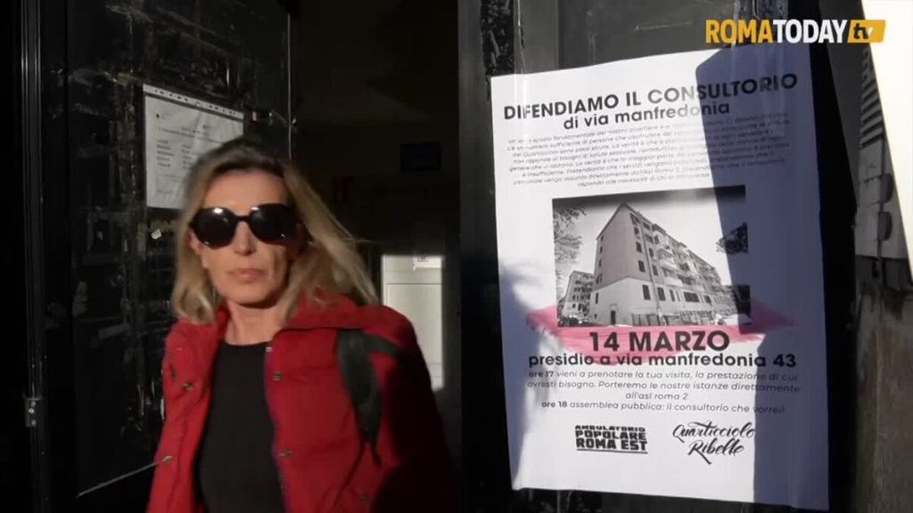 VIDEO | "Il consultorio non si tocca": mobilitazione al Quarticciolo contro la chiusura