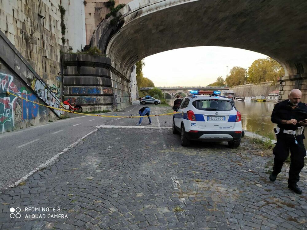 Malore mentre fa jogging sulla ciclabile del lungotevere: morto un uomo