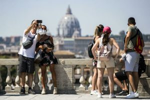 Luna park centro storico, municipio in pressing su Gualtieri: "Su affitti brevi si segua l’esempio di Firenze e Parigi"