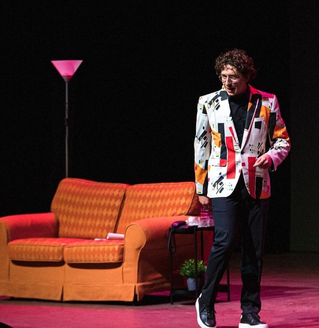 "A casa mia", spettacolo del tik toker toscano Shamzy