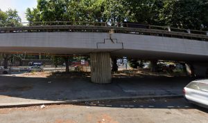 Operazione decoro di Ama e carabinieri a piazzale delle Crociate
