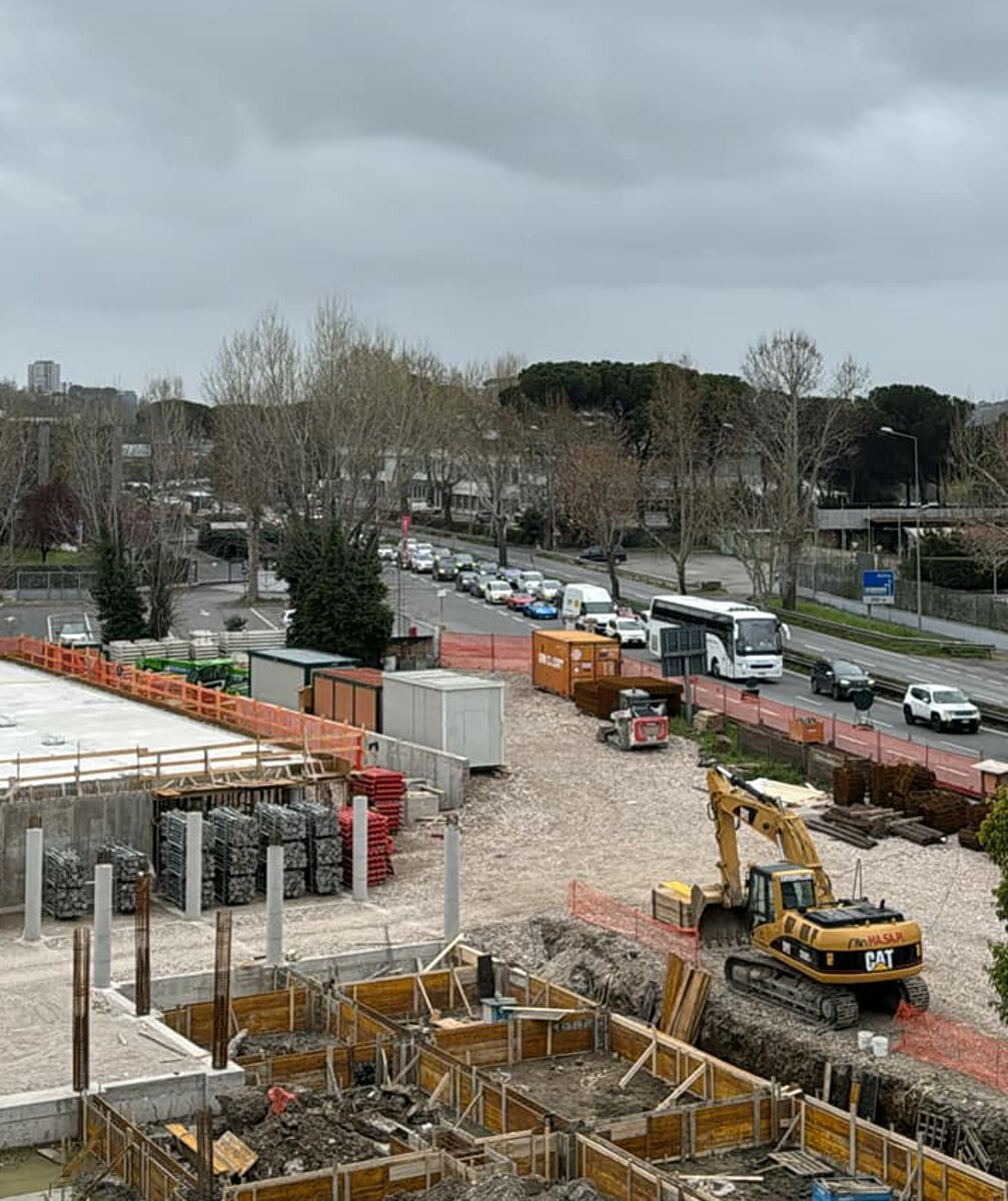 I week end neri di Roma nord. I lavori stradali "imprigionano" automobilisti e borgate