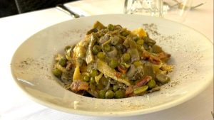 Vignarola. Il piatto della primavera a Roma e nel Lazio spiegato da un grande oste