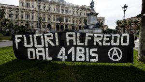 Anarchici in presidio alla corte di Cassazione "in solidarietà con i prigionieri rivoluzionari"
