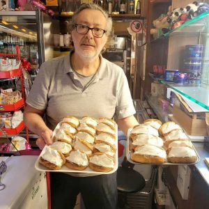 Bar Iacobini, i maritozzi di Montesacro: "l'uvetta il nostro ingrediente per un dolce unico"