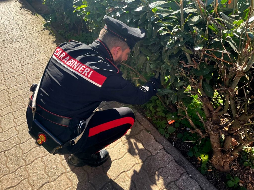 Gli arresti non fermano le piazze di spaccio, al Quarticciolo assoldati pusher ragazzini