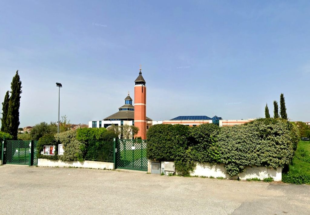 Due parrocchie del VI municipio si rifanno il look