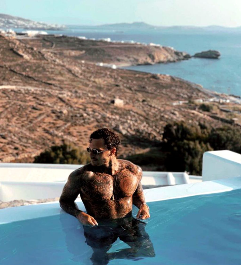 Cristiano Iovino pestato a Milano. Misteriosa aggressione per il personal trainer dei vip