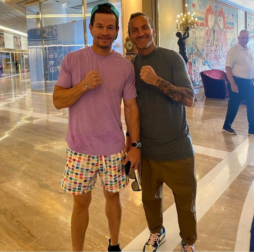 Fabrizio Iacorossi, i messaggi degli amici sui social e l'appello della moglie Noemi: "Pregate per noi"