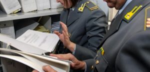 Fallimento pilotato, arrestato amministratore della cooperativa che si occupa della raccolta dei rifiuti