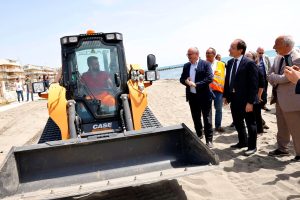 Ostia, al via il "piano mare": in vista della stagione estiva, task force al lavoro per pulire spiagge e strade