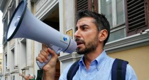 Il cambiamento climatico sta mettendo a rischio i pini di Roma