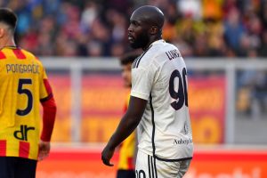 Lecce-Roma 0-0: Lukaku annullato, Svilar una certezza