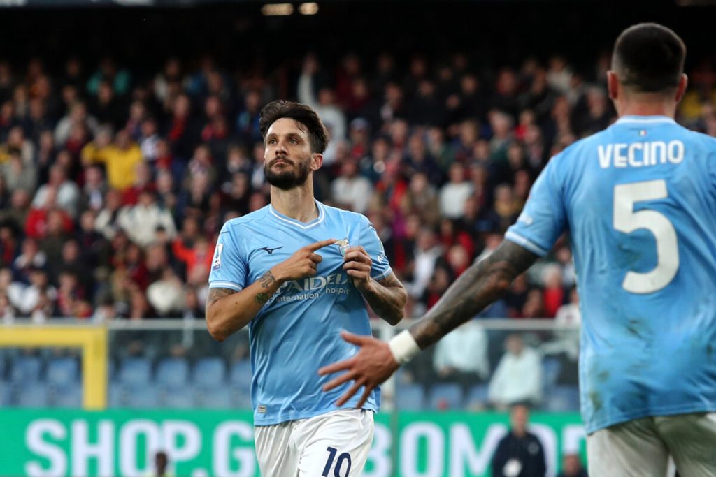 Genoa-Lazio 0-1: Luis Alberto gol e bacio alla maglia, lampi di Kamada