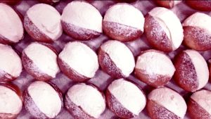 ARomacipiace il Maritozzo | In 21 in semifinale, ecco come votare. In 5 già in finale