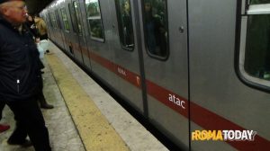 Sciopero a Roma, oggi 26 aprile a rischio metro, bus e treni. Tutte le informazioni