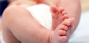 La giovane mamma pusher che nasconde cocaina nel pannolino del bambino