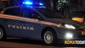 Rapinatori staccano la luce e entrano in casa, marito e moglie legati e minacciati da una banda