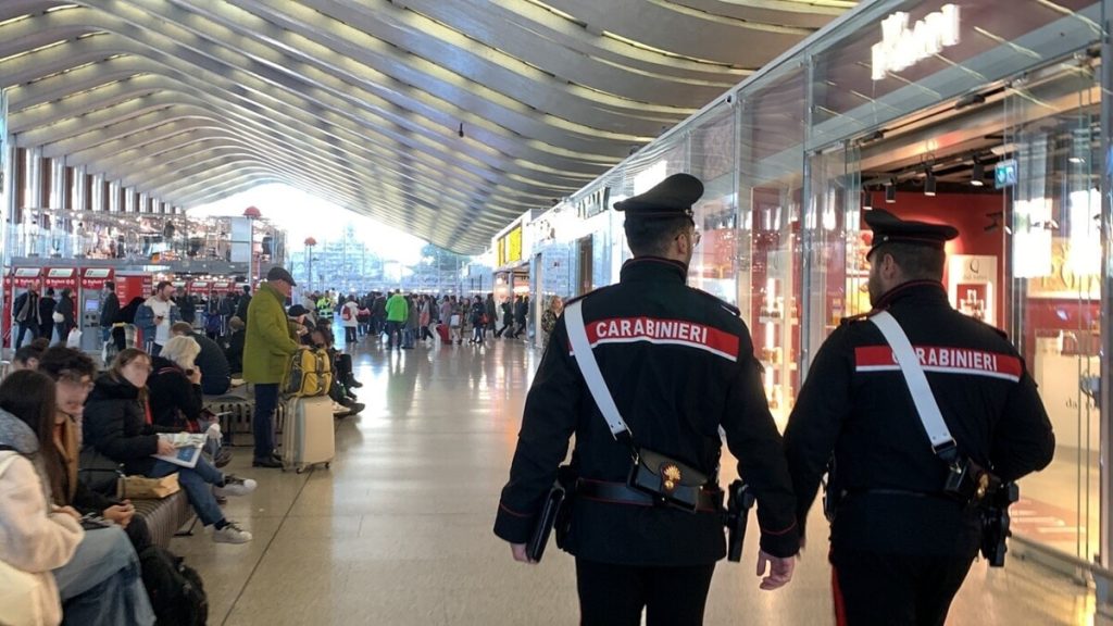 Pasqua a Roma, raffica di furti. I carabinieri arrestano 16 persone in un giorno
