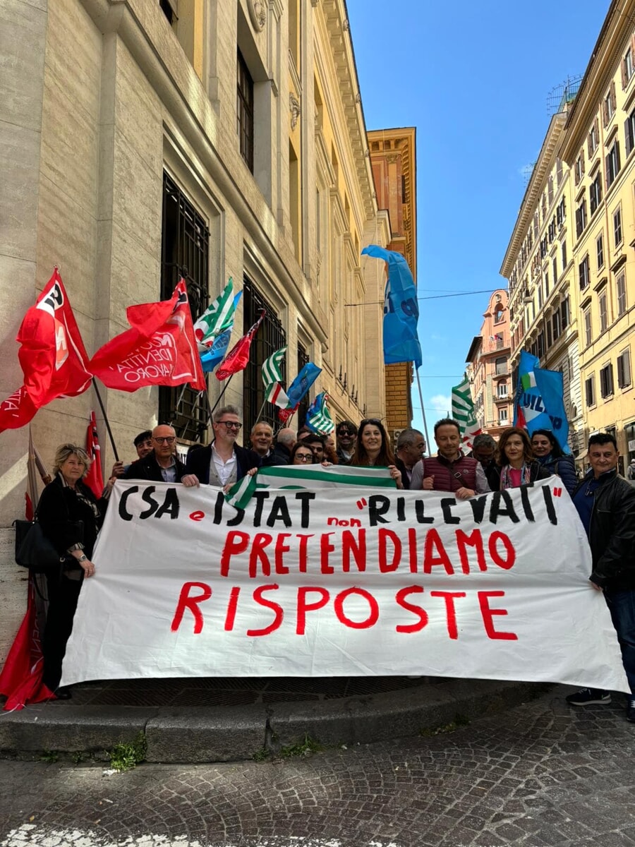 La protesta dei rilevatori Istat, in 400 rischiano il posto di lavoro