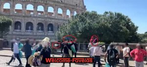 Rissa a colpi di bastone al Colosseo, quattro feriti