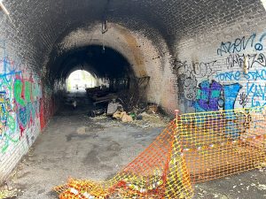 Nuova illuminazione e un percorso ciclopedonale: ecco il progetto per il tunnel del Quadraro