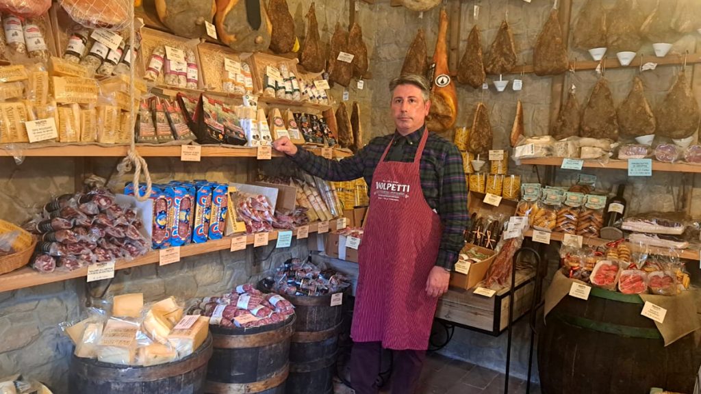 La dinastia di salumieri che portò a Roma la norcineria umbra nell’Ottocento