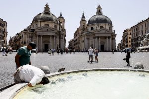 Centro off limits per il caldo. Ecco i piani del Comune per proteggere i turisti
