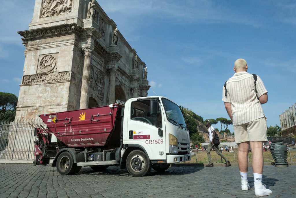 Quasi dieci milioni di euro di arretrati. Così la società di Cerroni batte cassa ad Ama