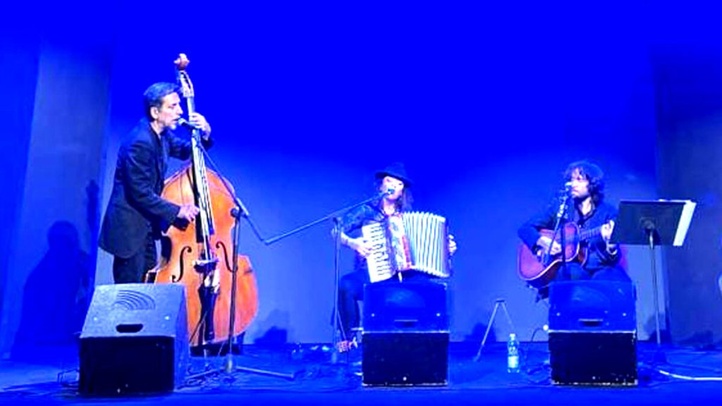Festa etno-folk: Traindeville e Indaco in concerto al Boogie Club