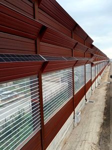 Il primo casello autosufficiente: impianto fotovoltaico sulle barriere fonoassorbenti