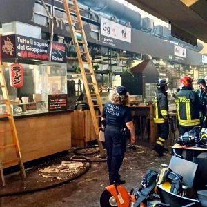 Incendio a Termini, brucia locale nel mercato centrale