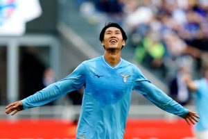 Kamada rinnova con la Lazio