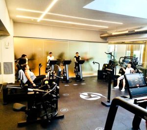 Corsi terrestri e in acqua da Kiflow Sporting Center: abbonamenti scontati con Shop Today