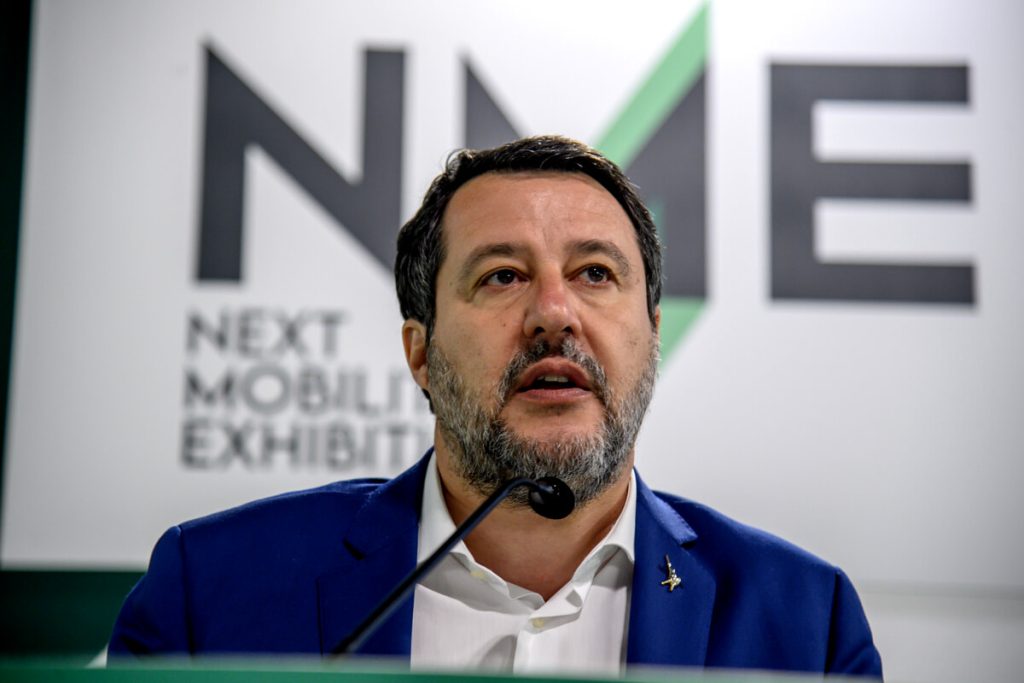 Roma, ladri in casa di Matteo Salvini: indaga la polizia
