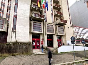 Dipendente del comune di Roma trovato morto negli uffici del dipartimento, indagine sulle cause del decesso