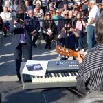 VIDEO | Piazza Califano è realtà: la cerimonia con la figlia e la sorella dell’amato cantautore di Roma
